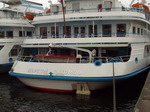 185 185